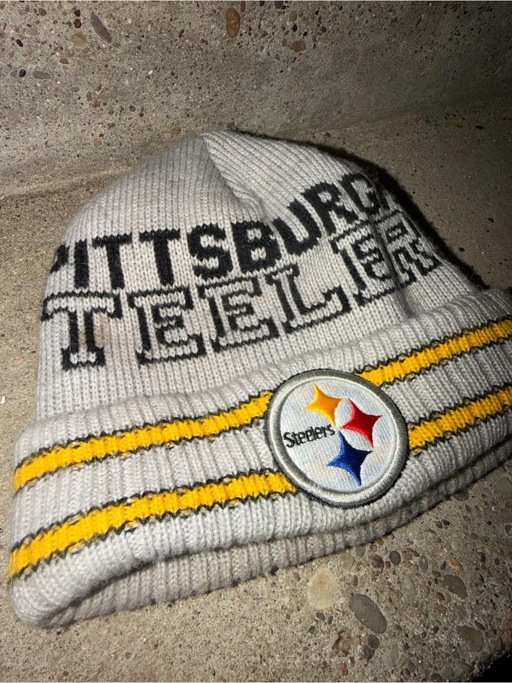 New Era Pittsburgh Steelers Gray Knit Beanie with Yellow Accents - Picture 2 of 6